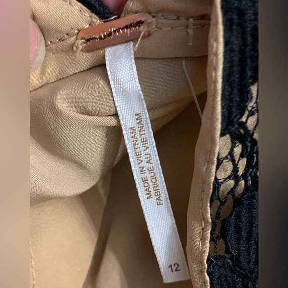 Free People dangerous love 💕 mini dress in Black NWOT size 12 - Picture 15 of 16